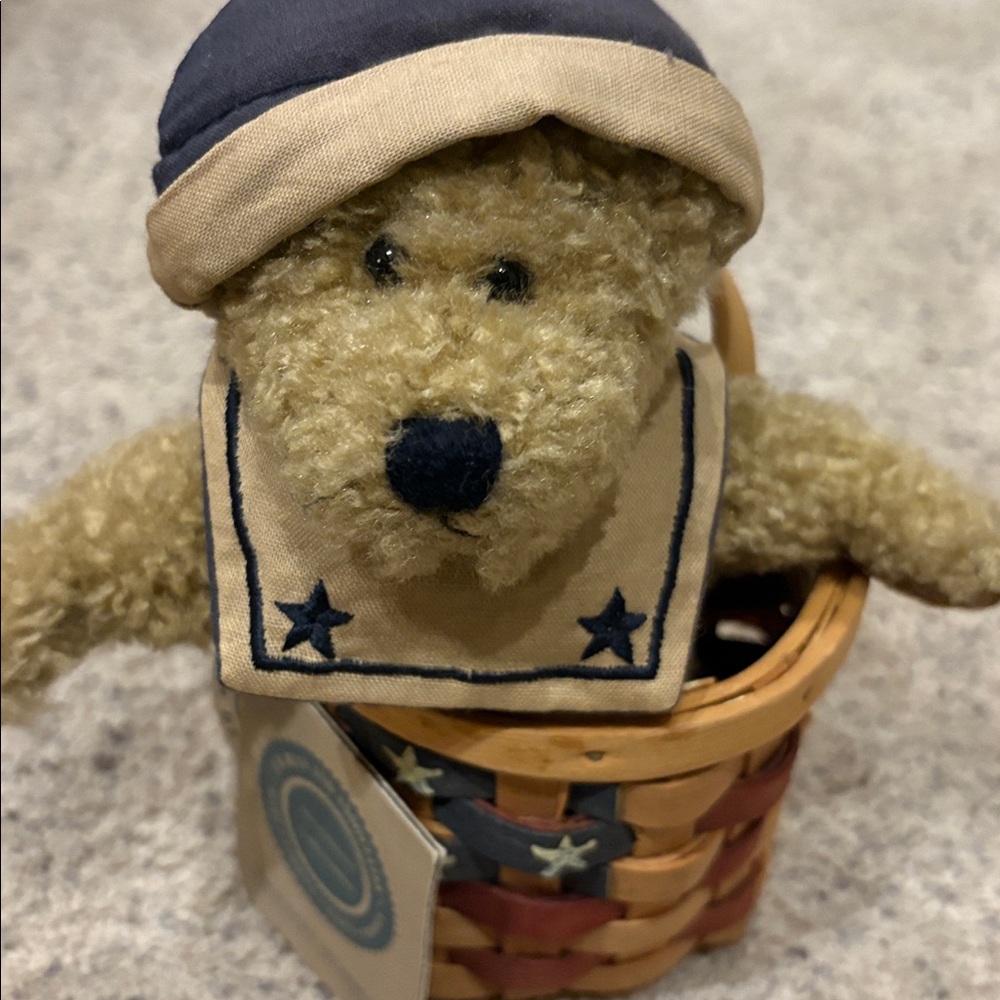 Boyd’s Bear in Woven Basket - Picture 2 of 3